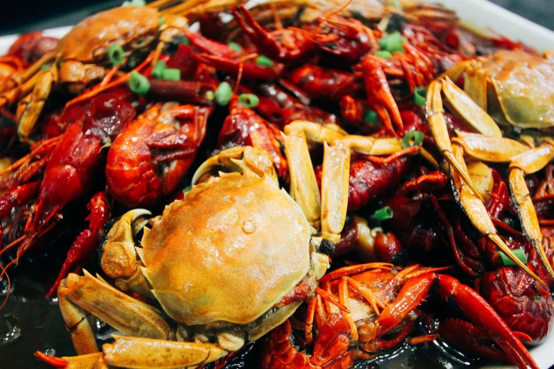 虾兵蟹将火爆来袭！海鲜盛宴等你开启